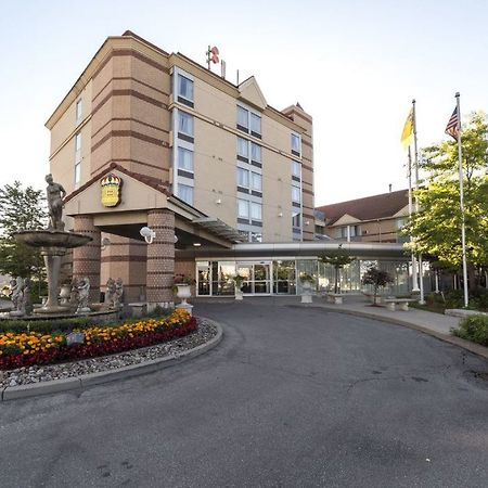 Monte Carlo Inn Airport Suites Mississauga Buitenkant foto