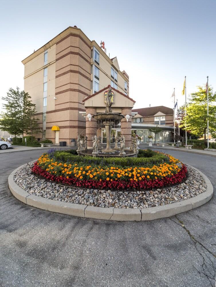 Monte Carlo Inn Airport Suites Mississauga Buitenkant foto