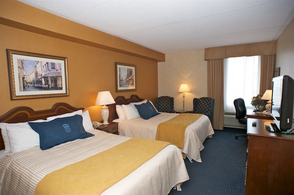 Monte Carlo Inn Airport Suites Mississauga Buitenkant foto