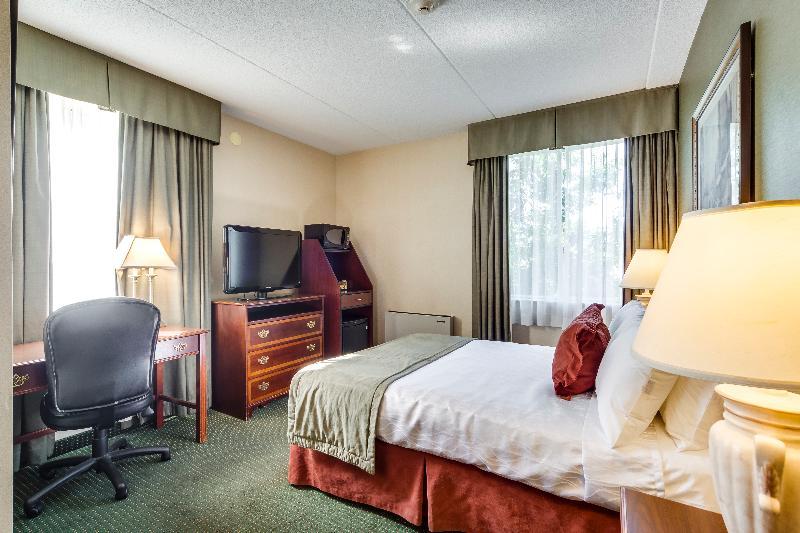Monte Carlo Inn Airport Suites Mississauga Buitenkant foto
