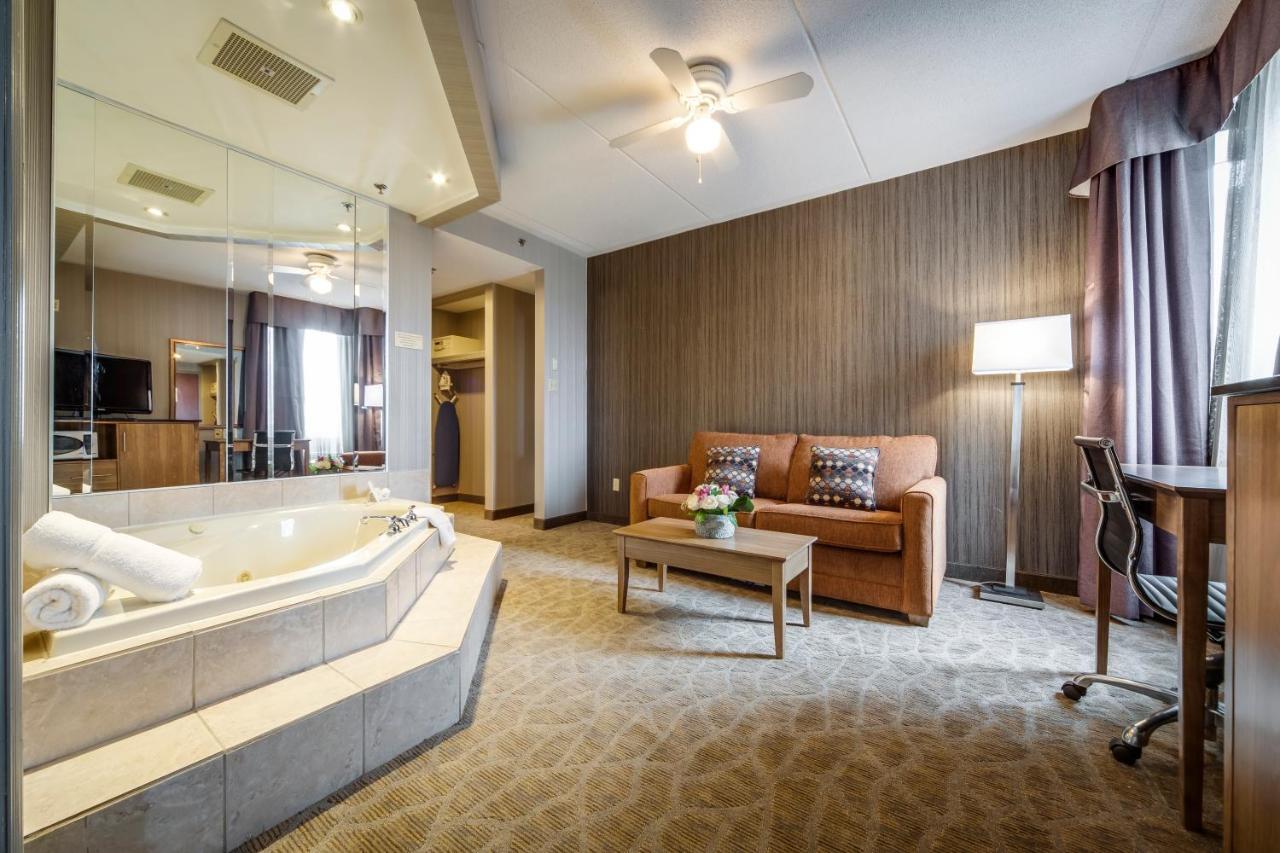 Monte Carlo Inn Airport Suites Mississauga Buitenkant foto
